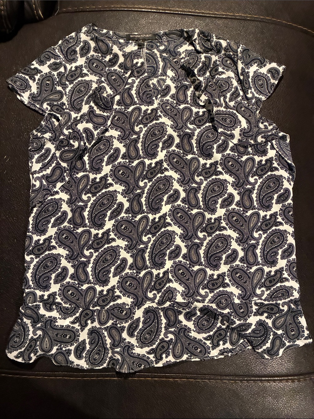 Banana republic Mixed Women's Blouse Bundle - Floral & Paisley Prints - Picture 4 of 14